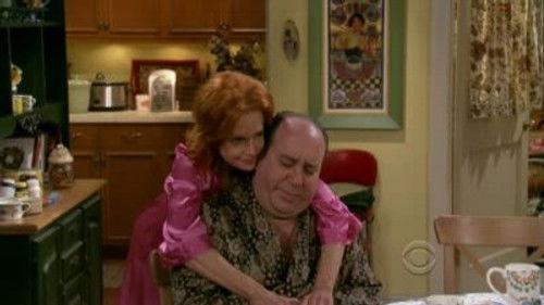 Mike & Molly Season 1 Episode 24 - Peggy's New Beau