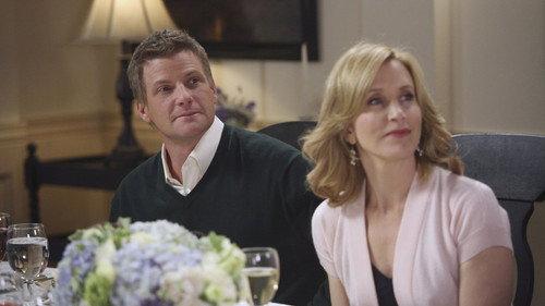 Desperate Housewives Season 3 Episode 11 - No Fits, No Fights, No Feuds