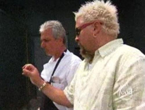 Diners, Drive-Ins and Dives Season 4 Episode 13 - Doin' Their Own Thing