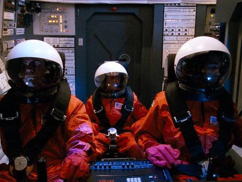 undefined Season 9 Episode 21 - Lost in Space (1)