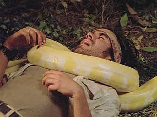 undefined Season 3 Episode 22 - Slither