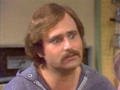 All in the Family Season 6 Episode 1 - The Very Moving Day