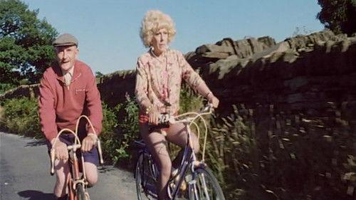 Last of the Summer Wine Season 17 Episode 7 - The Suit That Turned Left