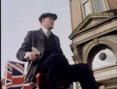 When the Boat Comes In Season 1 Episode 13 - Kind-Hearted Rat with a Lifebelt