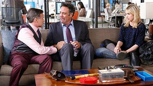 The Crazy Ones Season 1 Episode 20 - Love Sucks