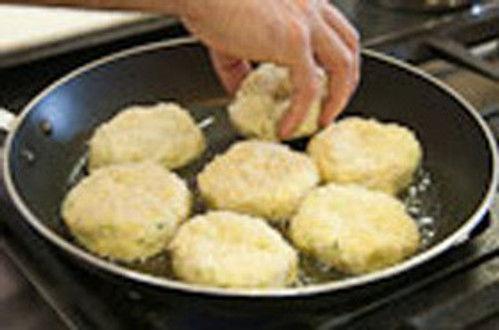 America's Test Kitchen Season 13 Episode 18 - Perfecting Summer Classics