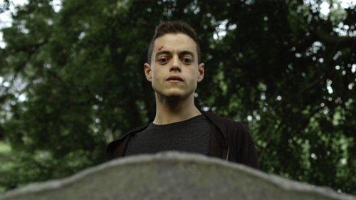 Mr. Robot Season 1 Episode 9 - eps1.8_m1rr0r1ng.qt