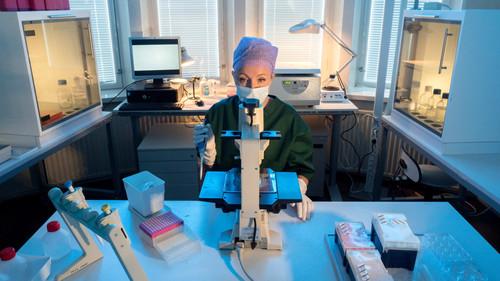 Aikuisen naisen joulukalenteri Season 1 Episode 3 - Episode 3