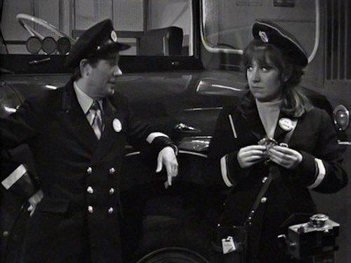 On the Buses Season 1 Episode 2 - The New Conductor