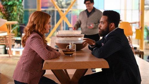 undefined Season 2 Episode 4 - Zoey's Extraordinary Employee