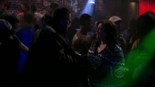 Mike & Molly Season 1 Episode 17 - Joyce & Vince and Peaches & Herb