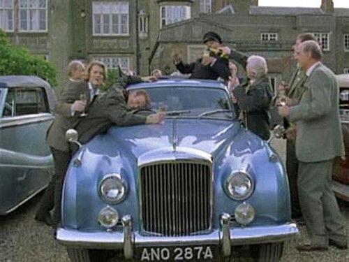 Keen Eddie Season 1 Episode 12 - Keeping Up Appearances