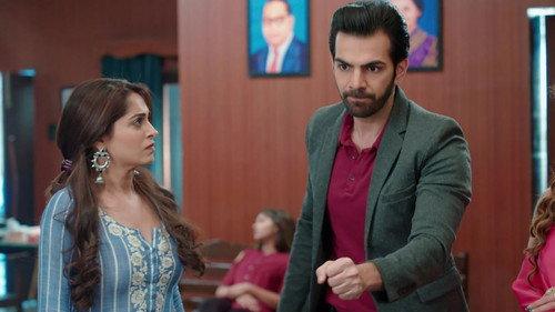 Kahaan Hum Kahaan Tum Season 1 Episode 19 - Rohit to The Rescue!