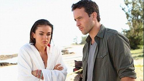 Hawaii Five-0 Season 1 Episode 22 - Ho‘ohuli Na‘au (Close to Heart)
