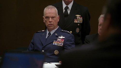 24 Season 2 Episode 24 - Day 2: 7:00 A.M.-8:00 A.M.