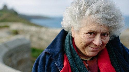 Tate Britain's Great Art Walks Season 1 Episode 1 - Miriam Margolyes & Wallis