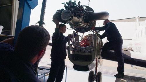 Extreme Airport Africa Season 2 Episode 2 - Flying Grandmas