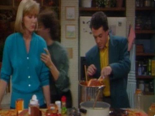 Growing Pains Season 6 Episode 13 - How Could I Leave Her Behind?
