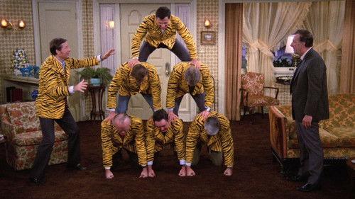 The Odd Couple Season 4 Episode 18 - Shuffling Off to Buffalo