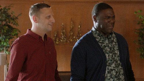 Detroiters Season 2 Episode 6 - Mort Crim