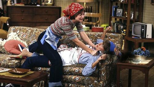 Laverne & Shirley Season 5 Episode 2 - One Heckuva Note