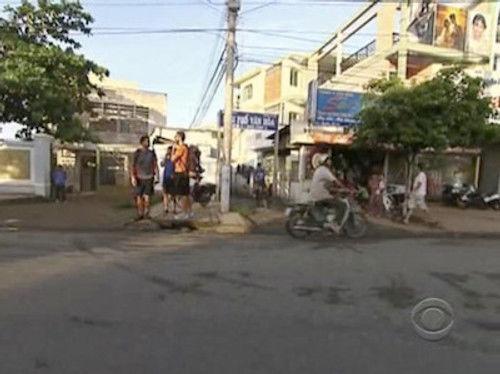 The Amazing Race Season 15 Episode 2 - It's Like Being Dropped on Planet Mars