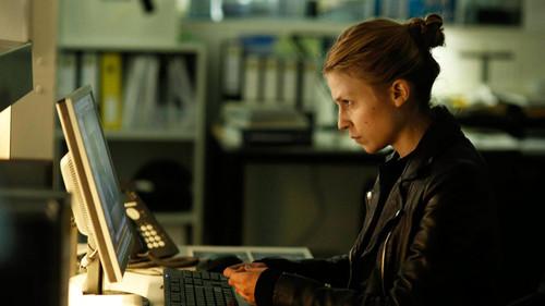 The Tunnel Season 1 Episode 2 - Episode 2