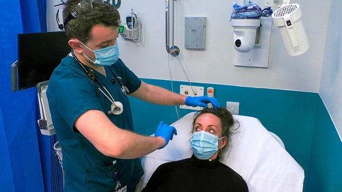 24 Hours in A&E Season 28 Episode 1 - Reach Out Your Hand