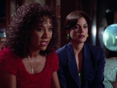 Lois & Clark: The New Adventures of Superman Season 3 Episode 3 - Contact