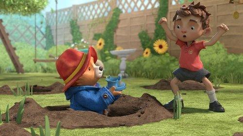 The Adventures of Paddington Season 1 Episode 12 - Paddington Finds Buried Treasure
