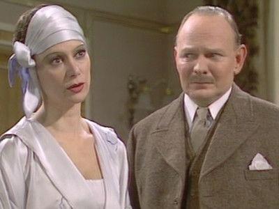 undefined Season 1 Episode 6 - Finessing the King