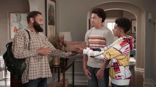 black-ish Season 8 Episode 7 - Sneakers by the Dozen