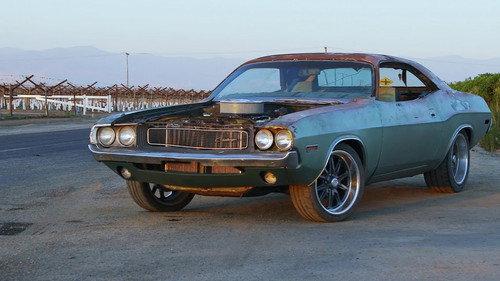 Roadkill Garage Season 3 Episode 9 - Return of the Vanishing Paint '70 Challenger!