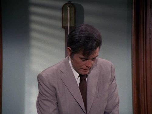 Hawaii Five-O Season 5 Episode 18 - The Odd Lot Caper