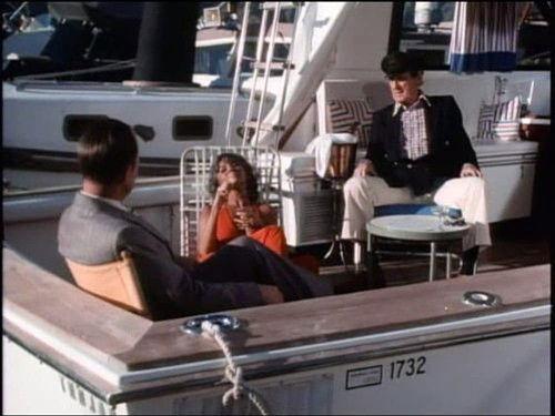 Hawaii Five-O Season 10 Episode 23 - A Stranger In His Grave