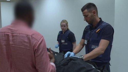 Border Control: Europe Season 1 Episode 4 - A Slippery Situation