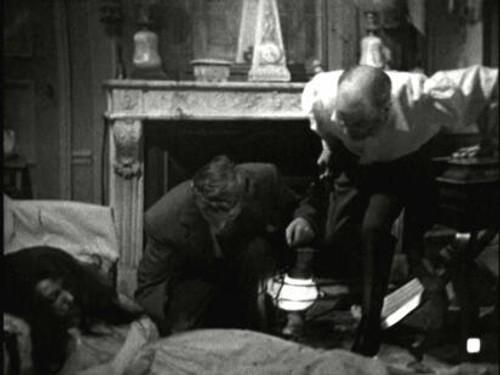 The camera explores time Season 6 Episode 1 - Episode 1