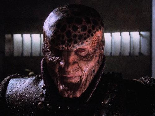 Babylon 5 Season 2 Episode 20 - The Long, Twilight Struggle