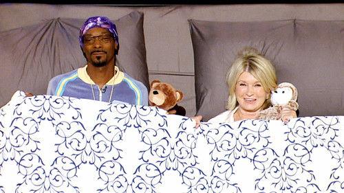 Martha & Snoop's Potluck Dinner Party Season 1 Episode 4 - Bringing Home The Bacon