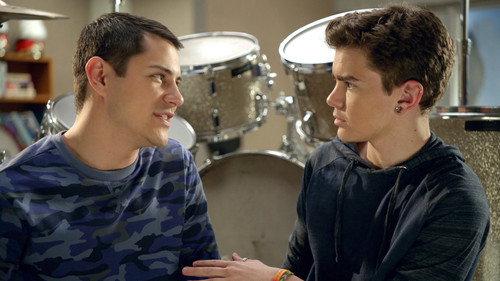 Faking It Season 3 Episode 9 - Ex-Posed