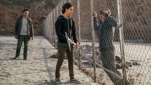 Fear the Walking Dead Season 2 Episode 2 - We All Fall Down
