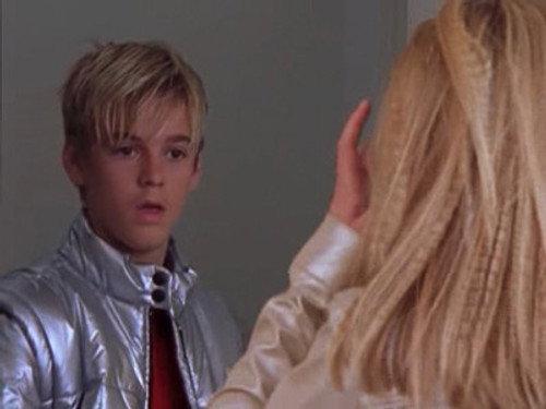 Lizzie McGuire Season 1 Episode 7 - Aaron Carter's Coming to Town