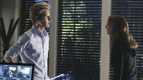 Revenge Season 4 Episode 7 - Ambush