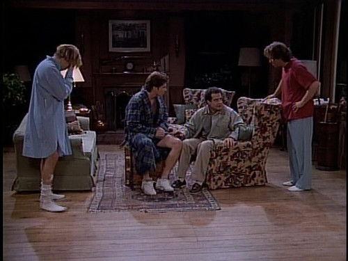 undefined Season 4 Episode 12 - What the Cabbie Saw