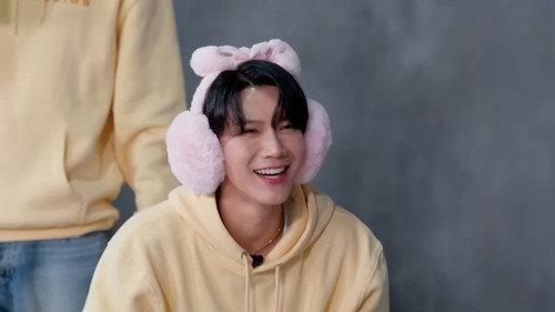 Hwaiting Season 2 Episode 3 - Stop Yelling at Me