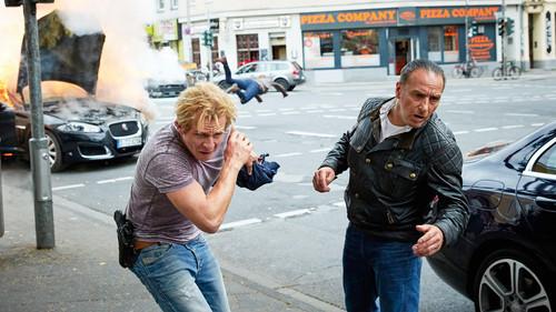 Alarm for Cobra 11: The Motorway Police Season 40 Episode 10 - Vaterfreuden