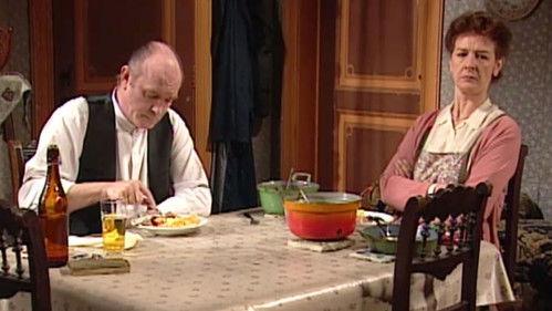 Lili and Marleen Season 3 Episode 7 - Op Logement