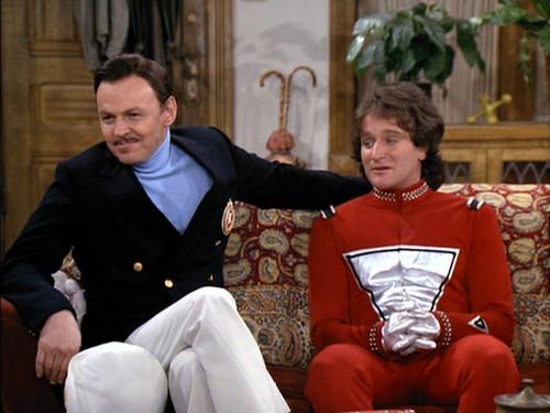 Mork & Mindy Season 1 Episode 24 - It's a Wonderful Mork