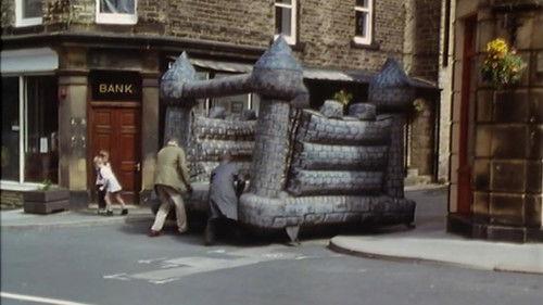 Last of the Summer Wine Season 14 Episode 10 - Stop That Castle!