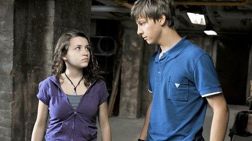 13 Hours: Race Against Time Season 1 Episode 2 - 09:00